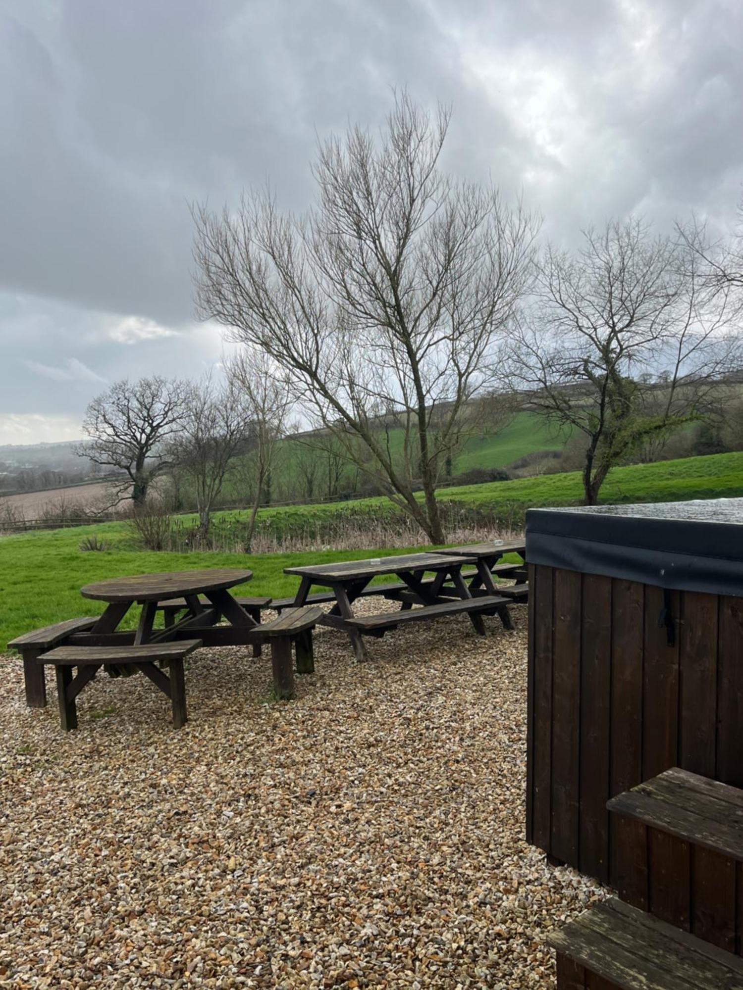 Hills Farm *